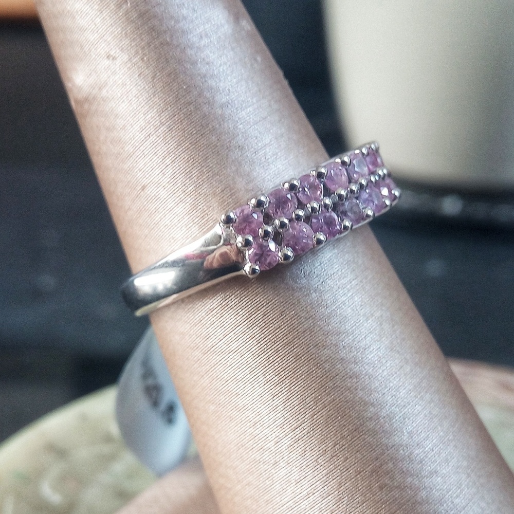 Genuine Pink Sapphire Ring - Picture 3 of 3